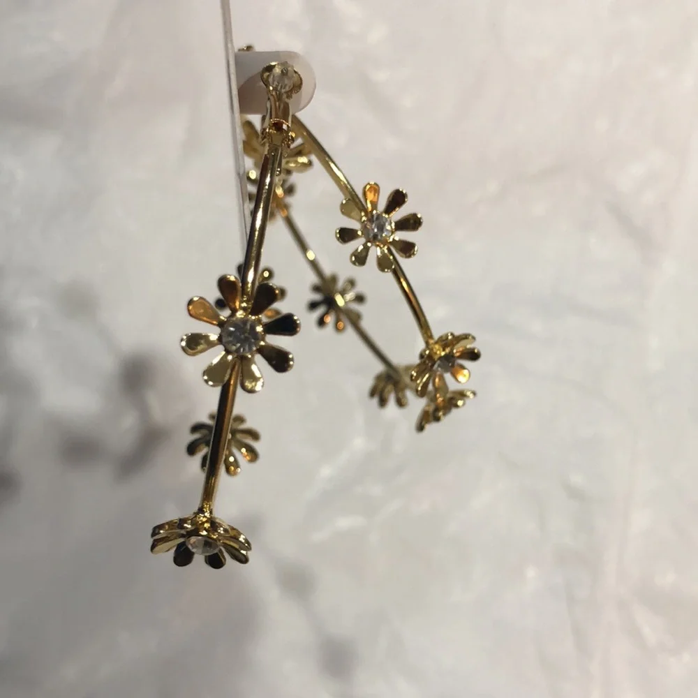 Jessica‎ Simpson cubic zirconia studded flower gold plated hoop earrings new